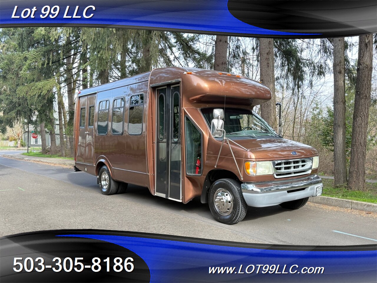 2002 Ford E-Series Van E350 SD 97k Miles 1-Owner 13 Passenger Shuttle Bus  Carrier Rear Air Conditioning Dually - Photo 4 - Milwaukie, OR 97267