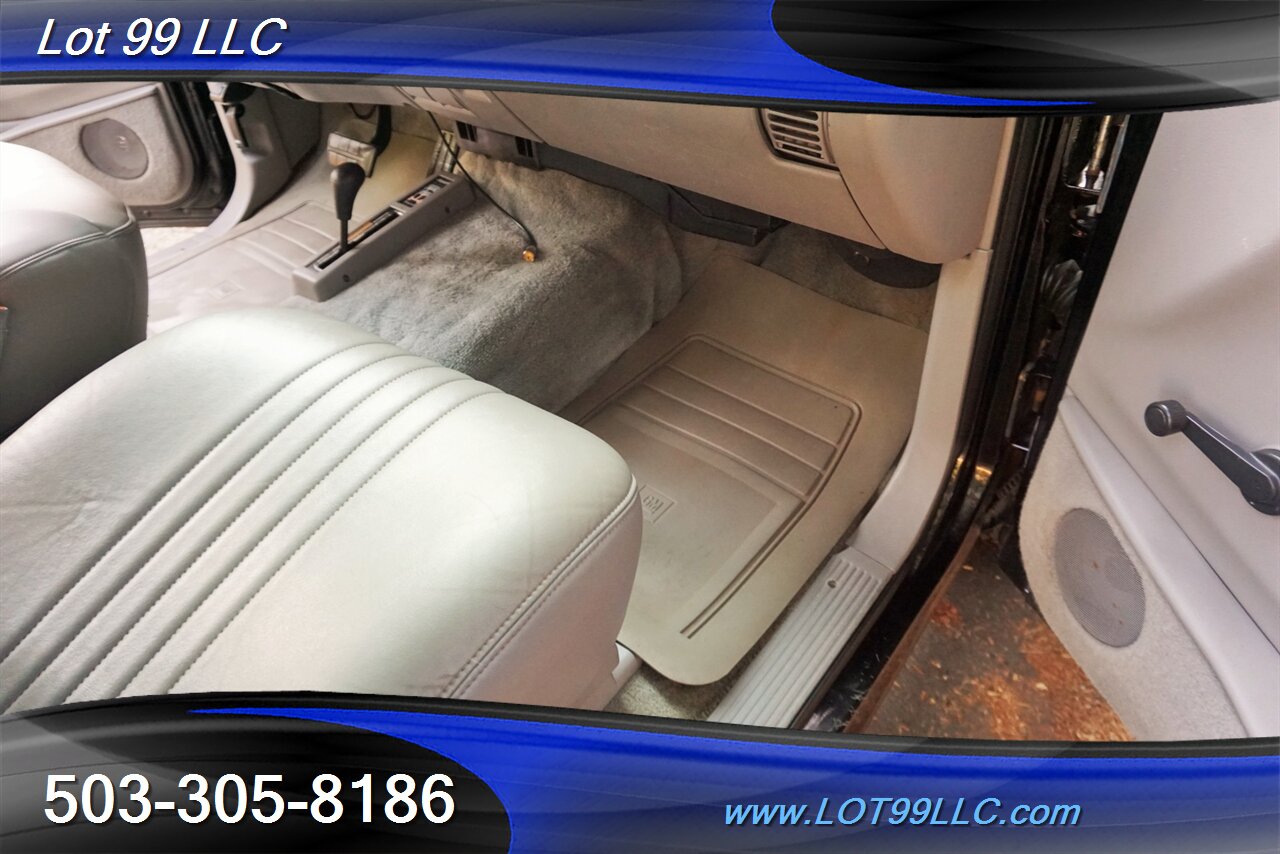 1999 Chevrolet Tahoe 2 DR V8 5.7L Auto Leather Premium Wheels - Photo 28 - Milwaukie, OR 97267