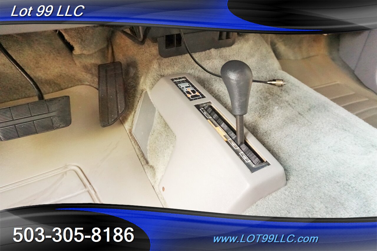 1999 Chevrolet Tahoe 2 DR V8 5.7L Auto Leather Premium Wheels - Photo 20 - Milwaukie, OR 97267