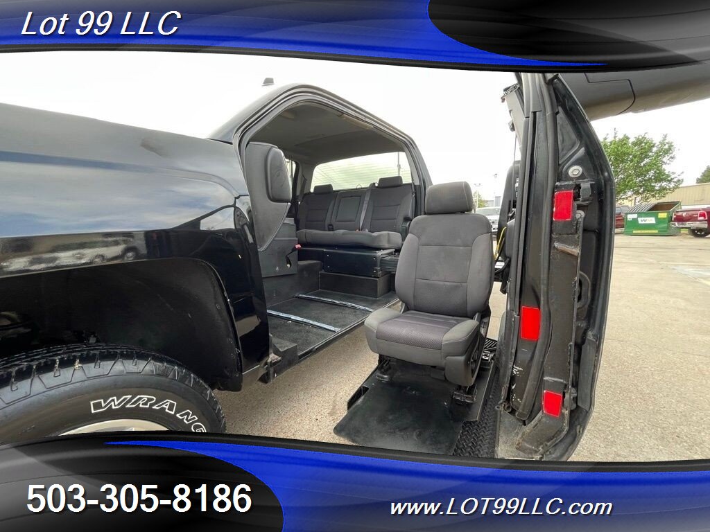 2014 Chevrolet Silverado 1500 Only 27k WHEELCHAIR ACCESABLE - Photo 1 - Milwaukie, OR 97267
