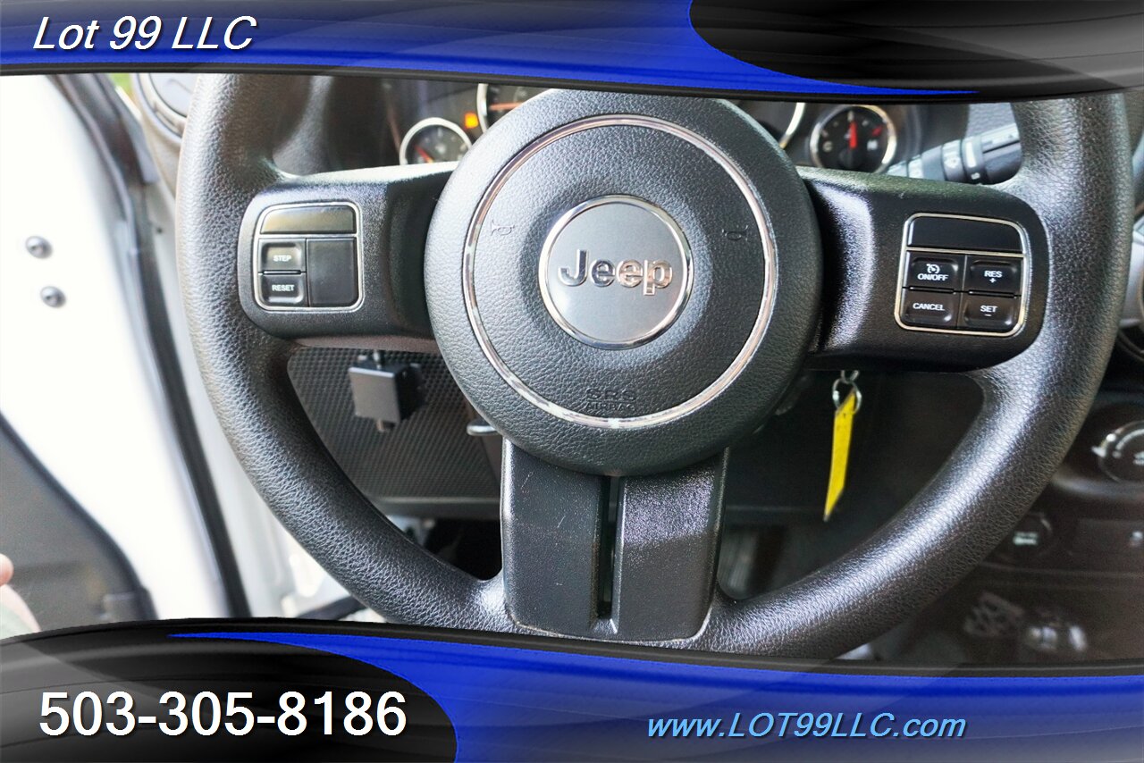 2017 Jeep Wrangler Sport 4x4 V6 56K 3.6L 6 Speed Manual Hard Top  Black Wheels Newer Tires Bumpers WINCH - Photo 25 - Milwaukie, OR 97267