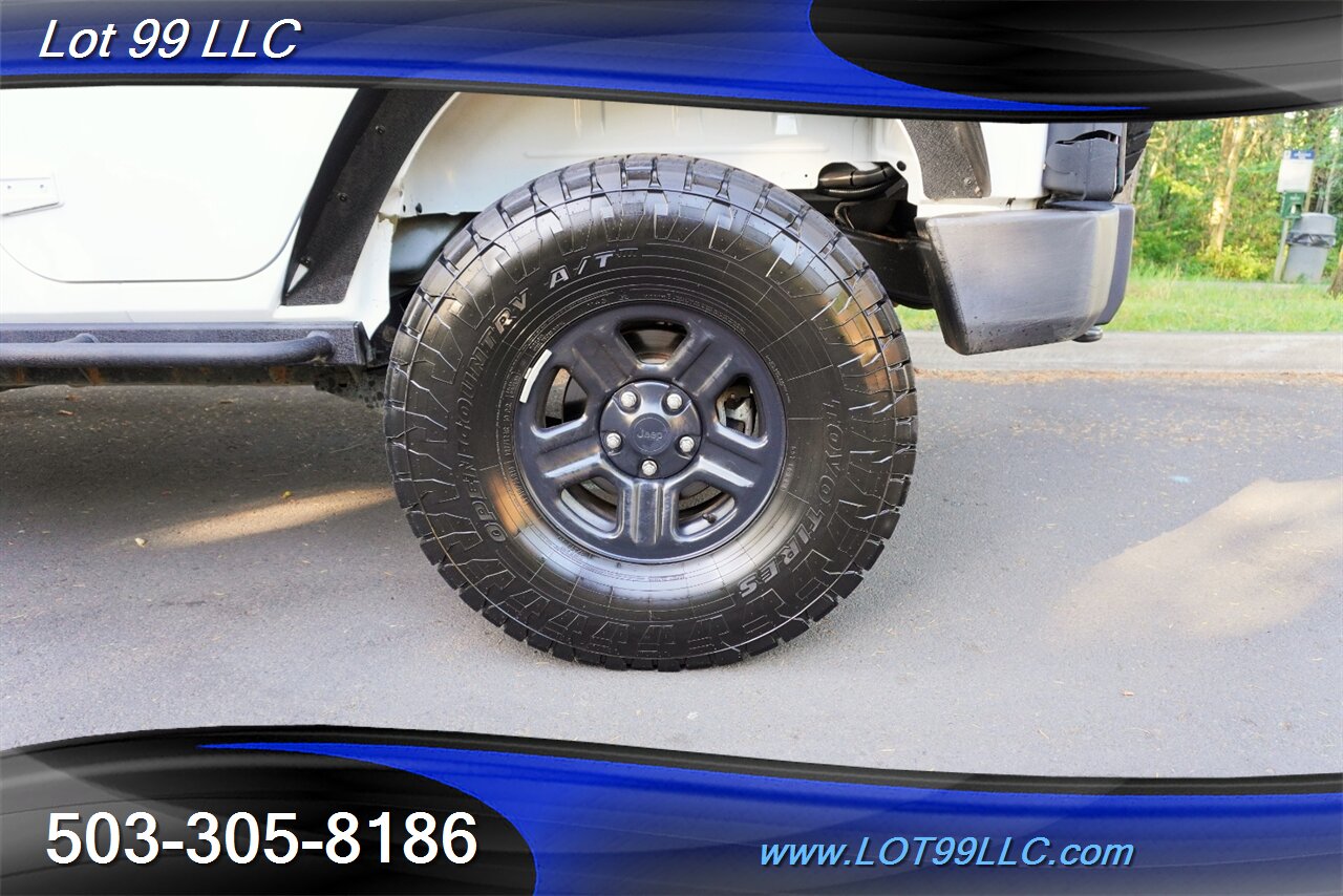 2017 Jeep Wrangler Sport 4x4 V6 56K 3.6L 6 Speed Manual Hard Top  Black Wheels Newer Tires Bumpers WINCH - Photo 33 - Milwaukie, OR 97267