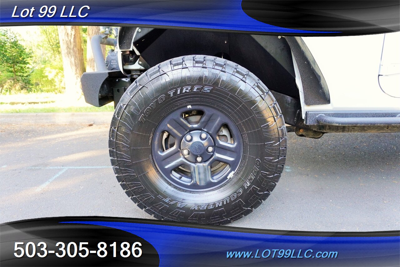 2017 Jeep Wrangler Sport 4x4 V6 56K 3.6L 6 Speed Manual Hard Top  Black Wheels Newer Tires Bumpers WINCH - Photo 34 - Milwaukie, OR 97267