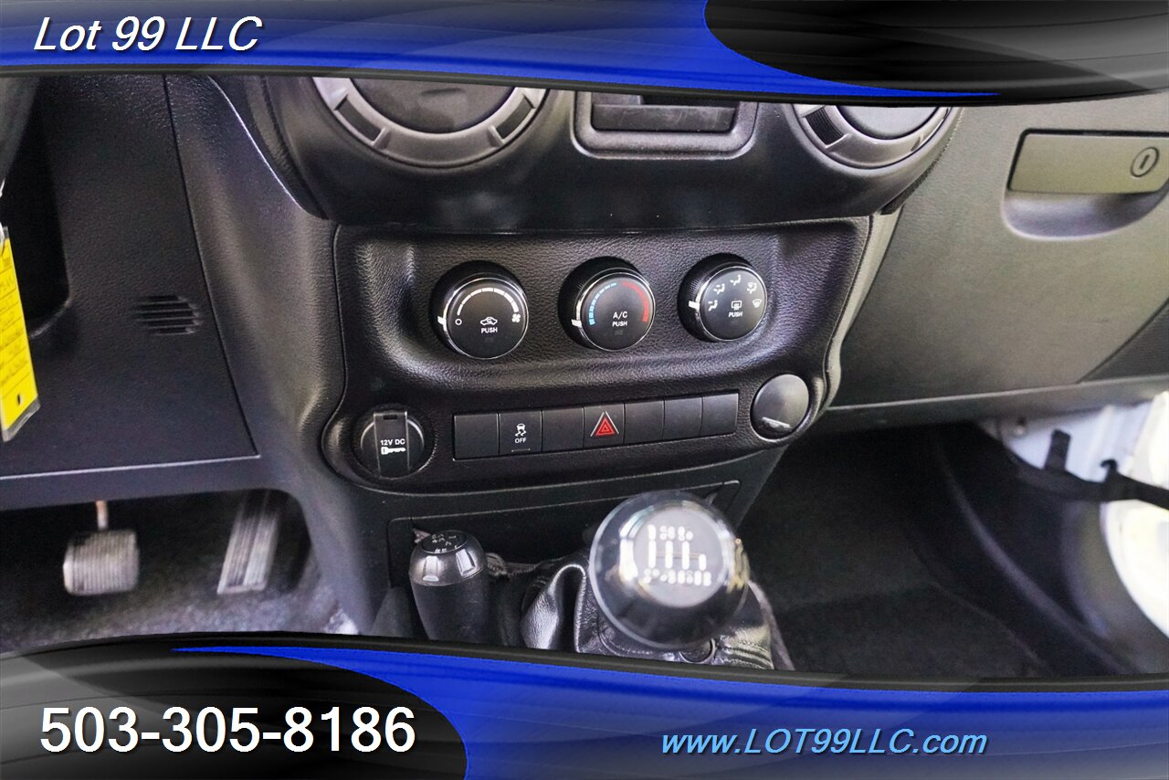 2017 Jeep Wrangler Sport 4x4 V6 56K 3.6L 6 Speed Manual Hard Top  Black Wheels Newer Tires Bumpers WINCH - Photo 23 - Milwaukie, OR 97267