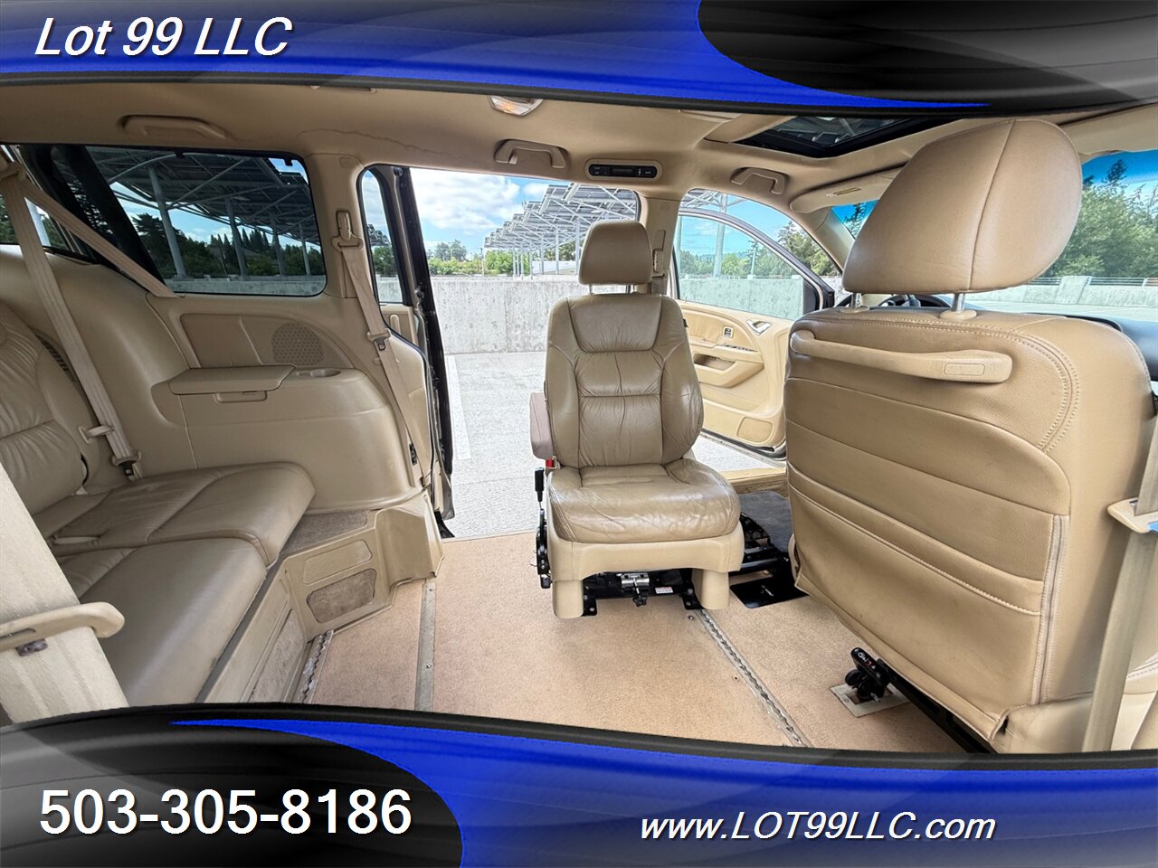 2010 Honda Odyssey Touring 131k ** WHEELCHAIR VAN ** Navigation Cam DVD Heated Leather Moon Roof - Photo 6 - Milwaukie, OR 97267
