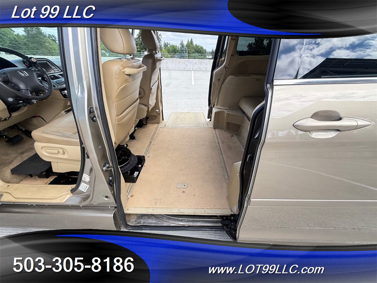 2010 Honda Odyssey Touring 131k ** WHEELCHAIR VAN ** Navigation Cam DVD Heated Leather Moon Roof - Photo 50 - Milwaukie, OR 97267