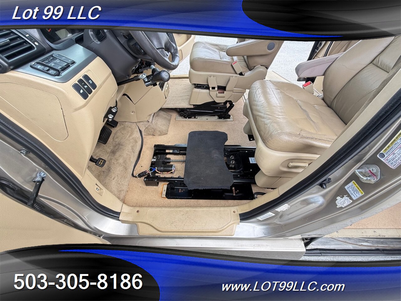 2010 Honda Odyssey Touring 131k ** WHEELCHAIR VAN ** Navigation Cam DVD Heated Leather Moon Roof - Photo 51 - Milwaukie, OR 97267