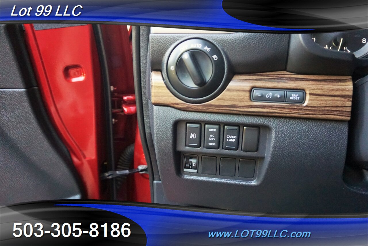 2017 Nissan Titan SL 4X4 V8 5,6L Auto Heated Leather GPS 2 OWNERS - Photo 27 - Milwaukie, OR 97267
