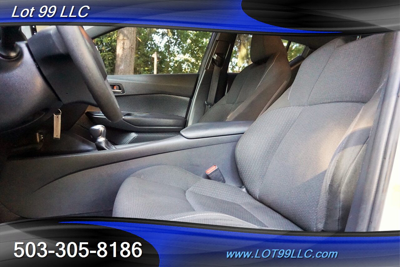 2019 Toyota C-HR LE CROSSOVER 2.0L Auto Newer Tires 1OWNER 31 MPG - Photo 13 - Milwaukie, OR 97267