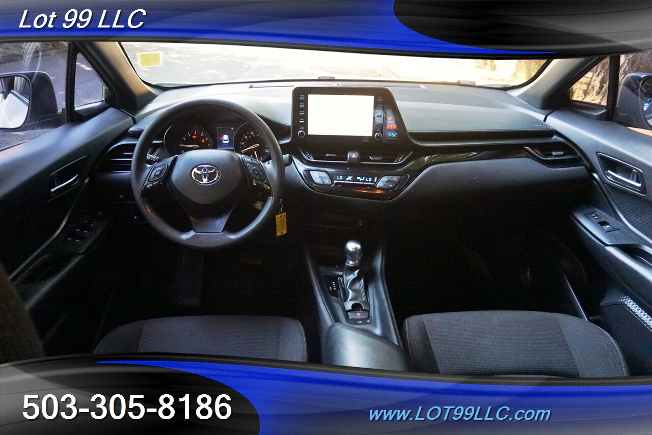 2019 Toyota C-HR LE CROSSOVER 2.0L Auto Newer Tires 1OWNER 31 MPG - Photo 2 - Milwaukie, OR 97267
