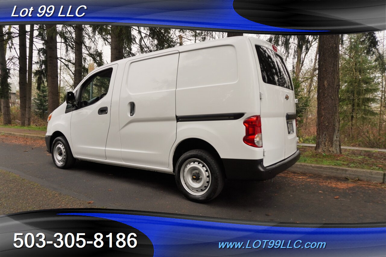 2017 Chevrolet Express City LT 2.0L 69K Dual Sliding Doors 1 OWNER   - Photo 11 - Milwaukie, OR 97267
