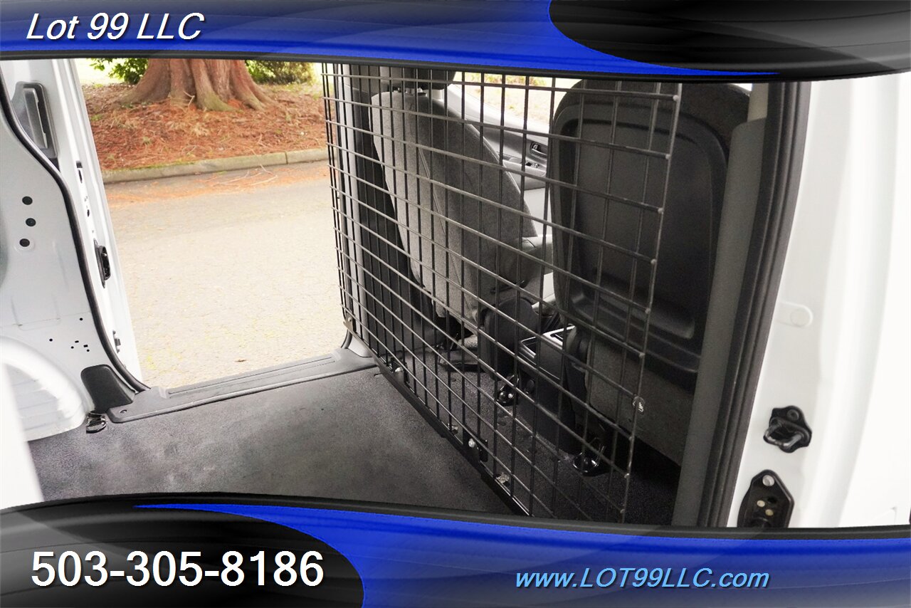 2017 Chevrolet Express City LT 2.0L 69K Dual Sliding Doors 1 OWNER   - Photo 23 - Milwaukie, OR 97267