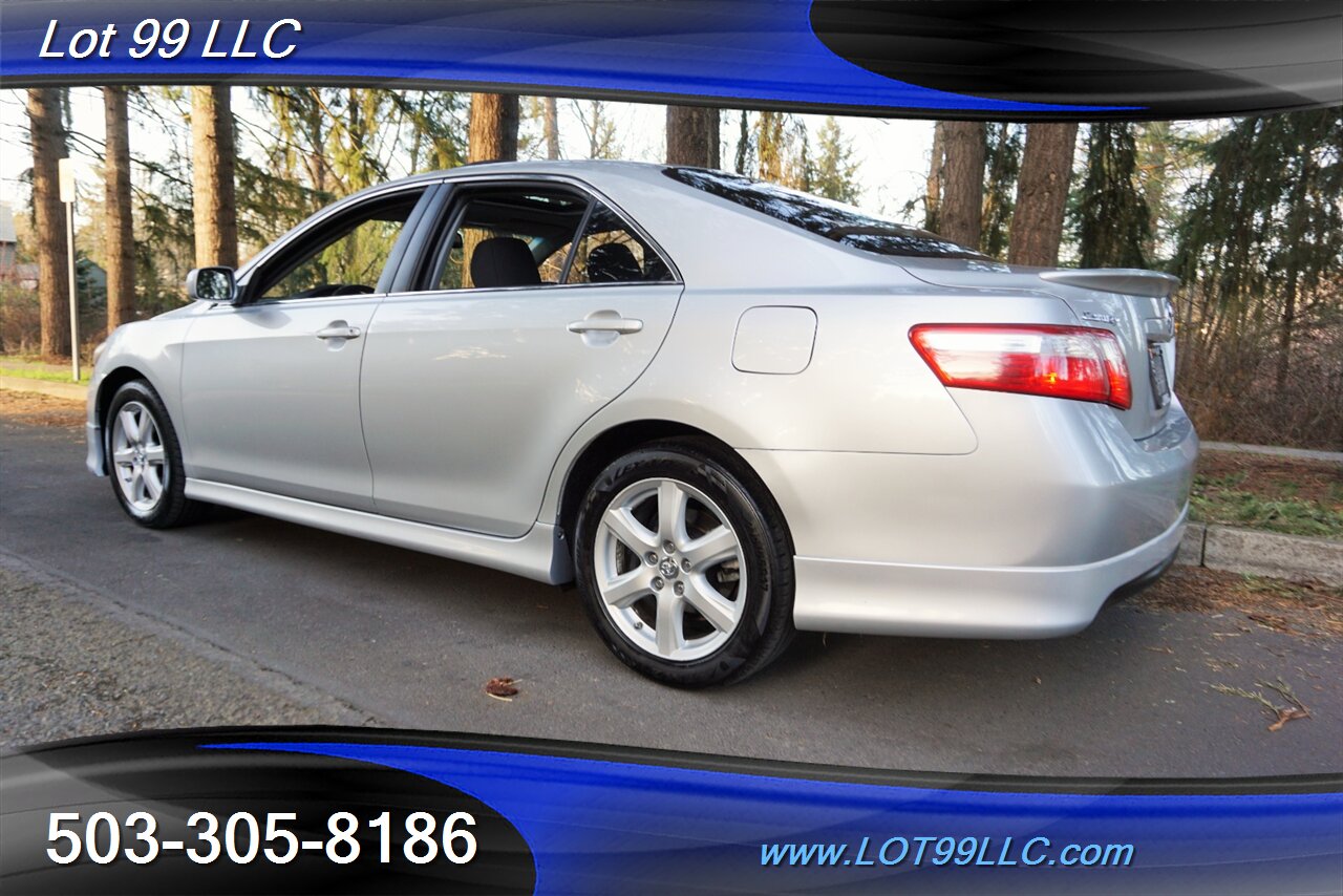 2009 Toyota Camry SE Sedan 2.4L Automatic Moon Roof Rear Spoiler   - Photo 11 - Milwaukie, OR 97267