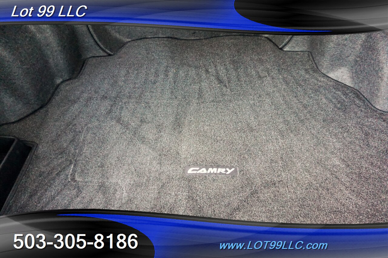 2009 Toyota Camry SE Sedan 2.4L Automatic Moon Roof Rear Spoiler   - Photo 15 - Milwaukie, OR 97267