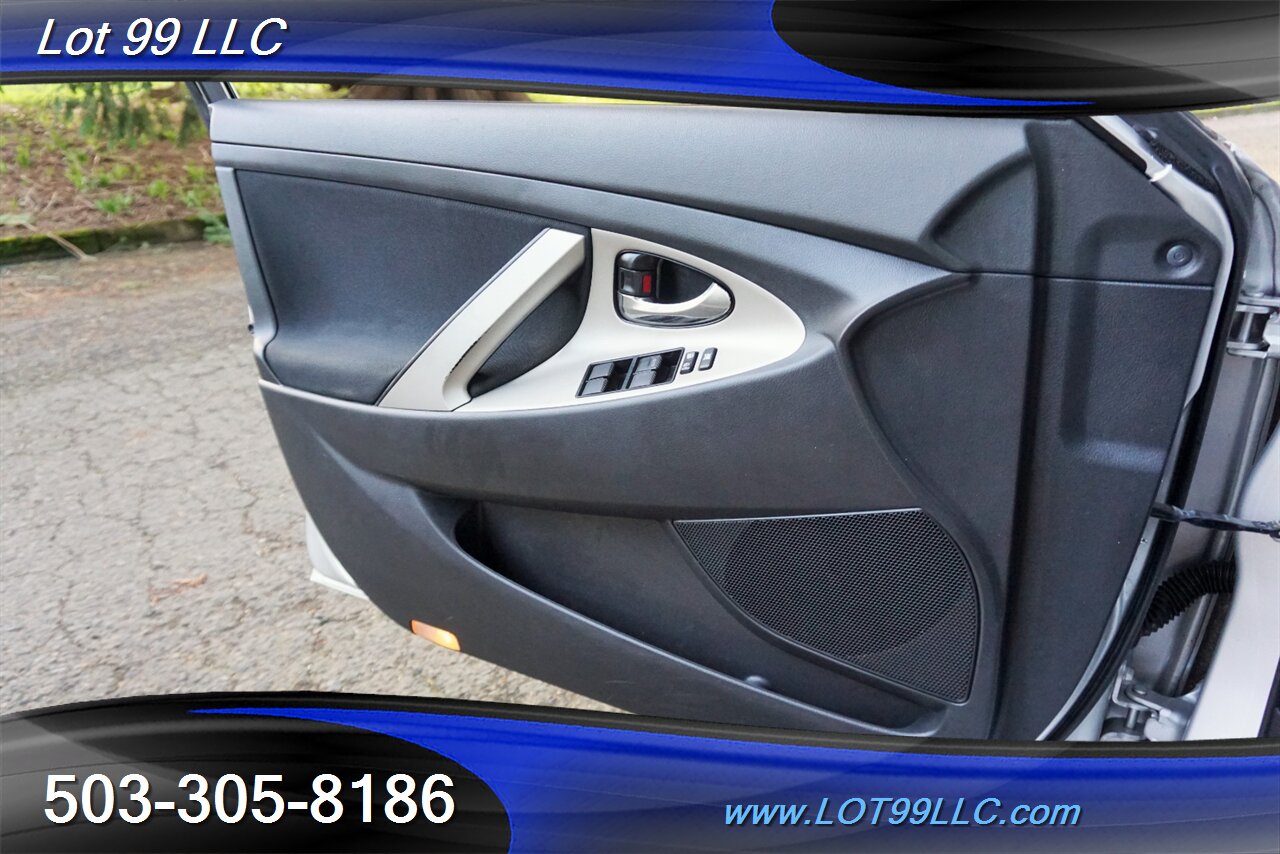 2009 Toyota Camry SE Sedan 2.4L Automatic Moon Roof Rear Spoiler   - Photo 19 - Milwaukie, OR 97267