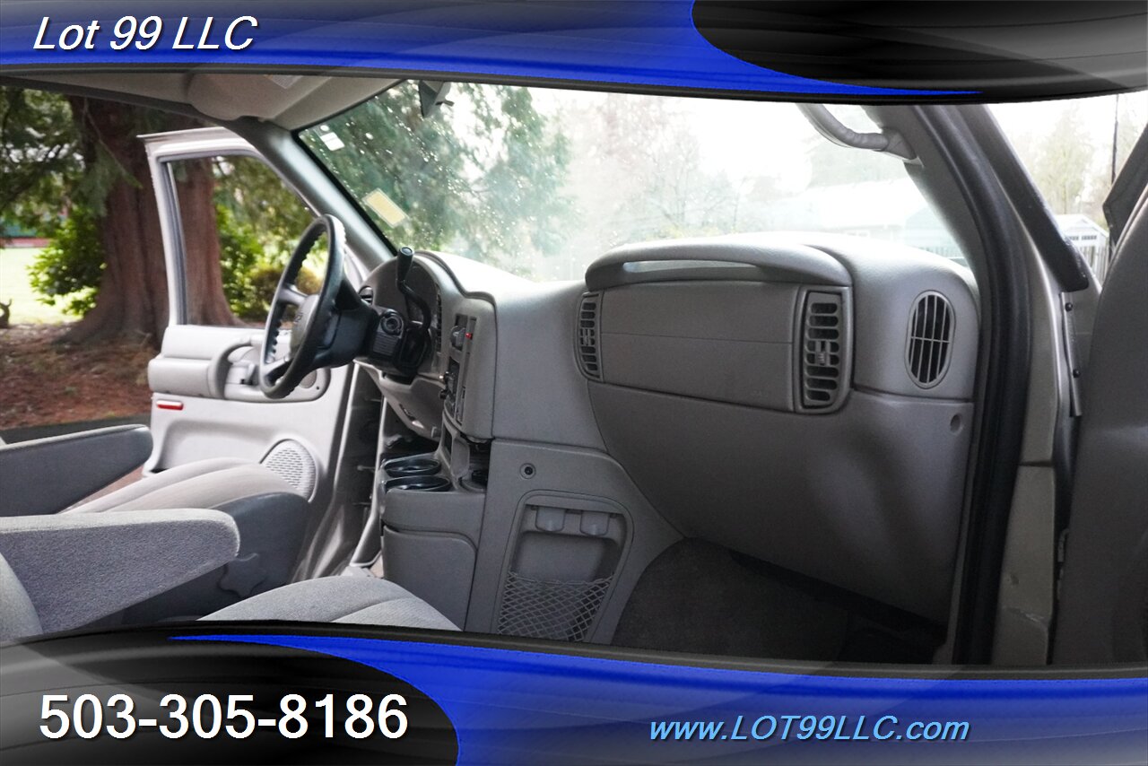 2005 Chevrolet Astro van 82k V6 4.3L Auto Seats Delete 2 OWNERS NO RUST   - Photo 15 - Milwaukie, OR 97267