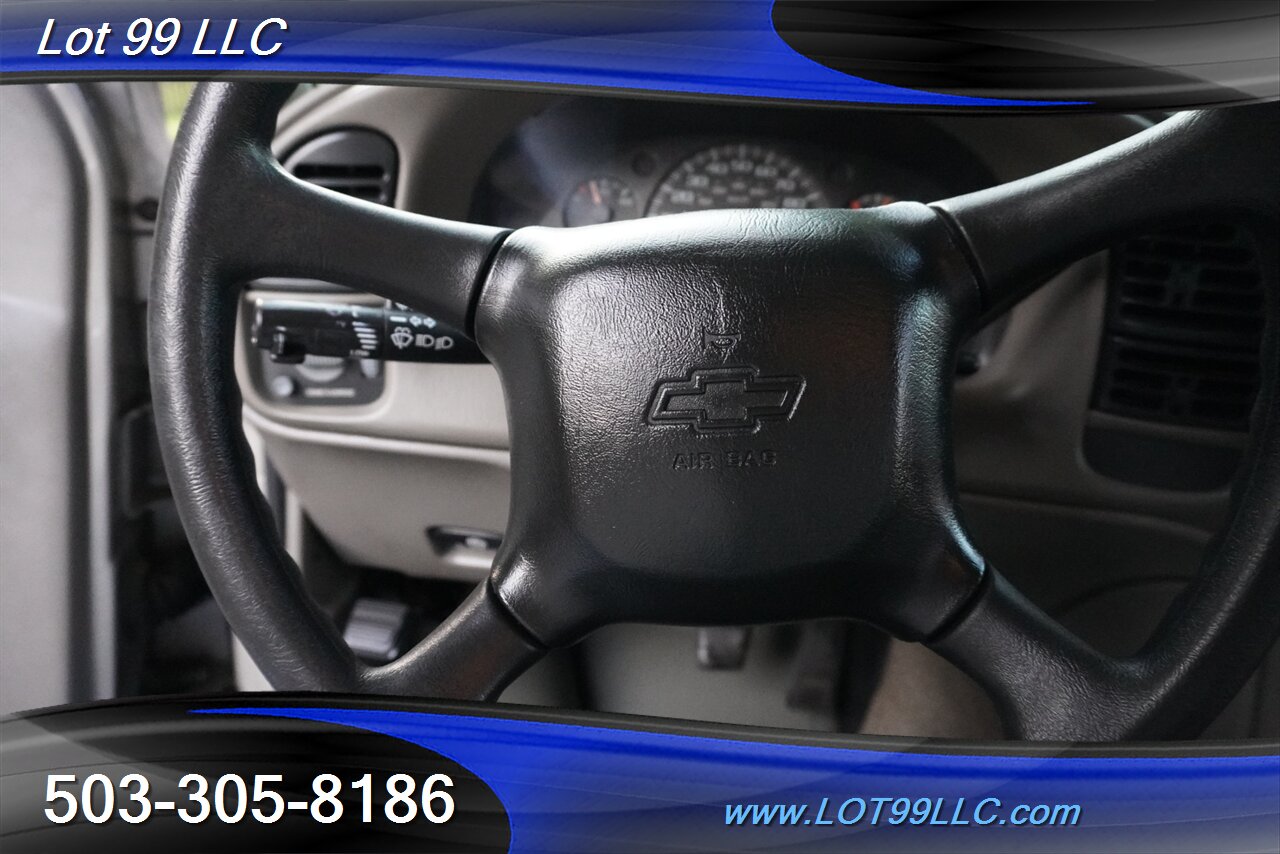 2005 Chevrolet Astro van 82k V6 4.3L Auto Seats Delete 2 OWNERS NO RUST   - Photo 21 - Milwaukie, OR 97267