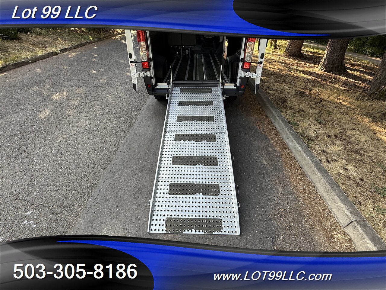 2016 RAM ProMaster ** Wheelchair Van ** High Roof Fully Customizable Seating Configurable Track Floor System - Photo 23 - Milwaukie, OR 97267