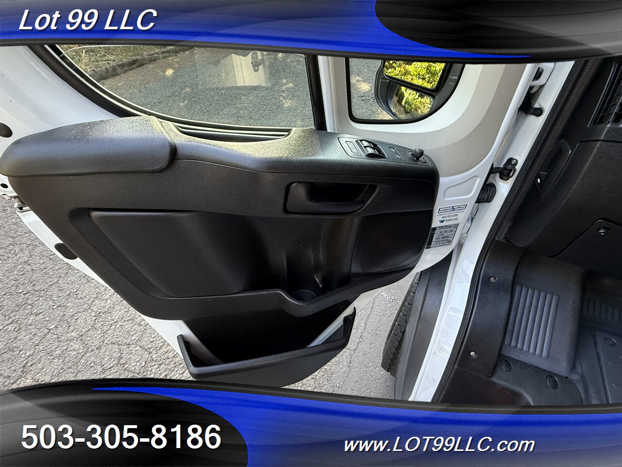 2016 RAM ProMaster ** Wheelchair Van ** High Roof Fully Customizable Seating Configurable Track Floor System - Photo 25 - Milwaukie, OR 97267