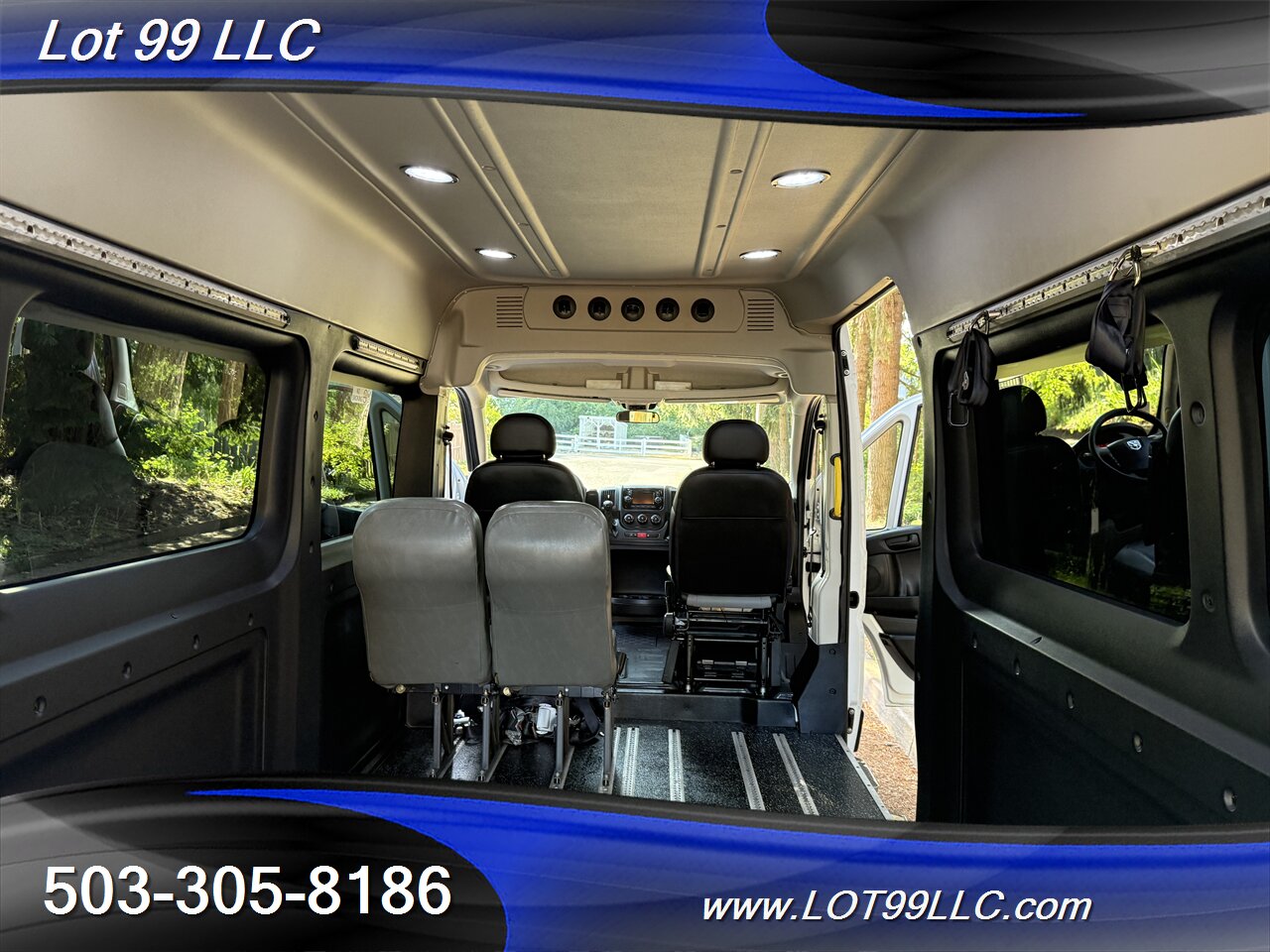 2016 RAM ProMaster ** Wheelchair Van ** High Roof Fully Customizable Seating Configurable Track Floor System - Photo 34 - Milwaukie, OR 97267