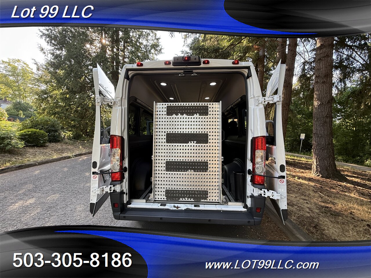 2016 RAM ProMaster ** Wheelchair Van ** High Roof Fully Customizable Seating Configurable Track Floor System - Photo 22 - Milwaukie, OR 97267