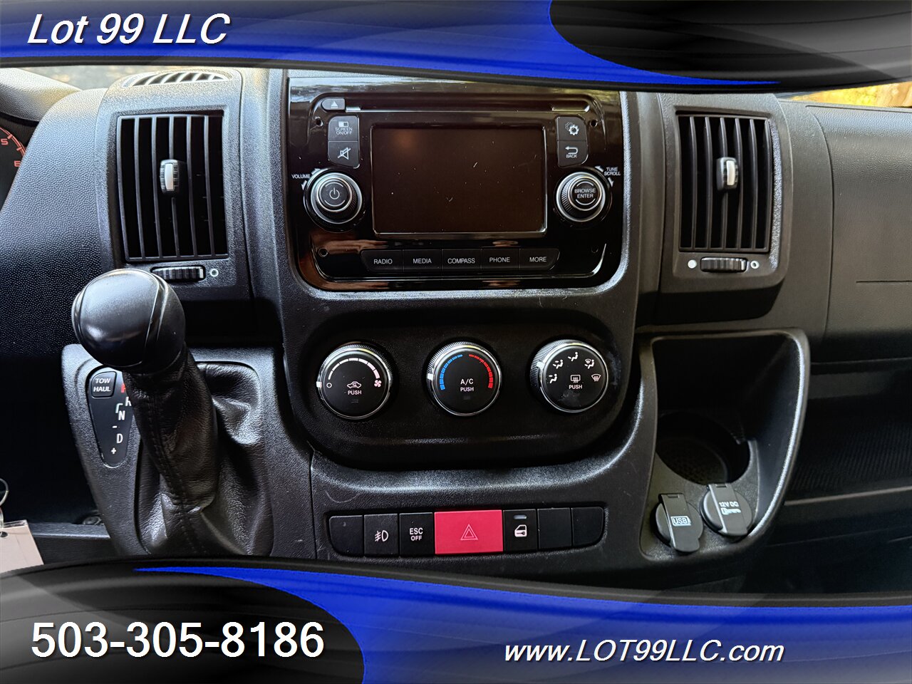 2016 RAM ProMaster ** Wheelchair Van ** High Roof Fully Customizable Seating Configurable Track Floor System - Photo 29 - Milwaukie, OR 97267
