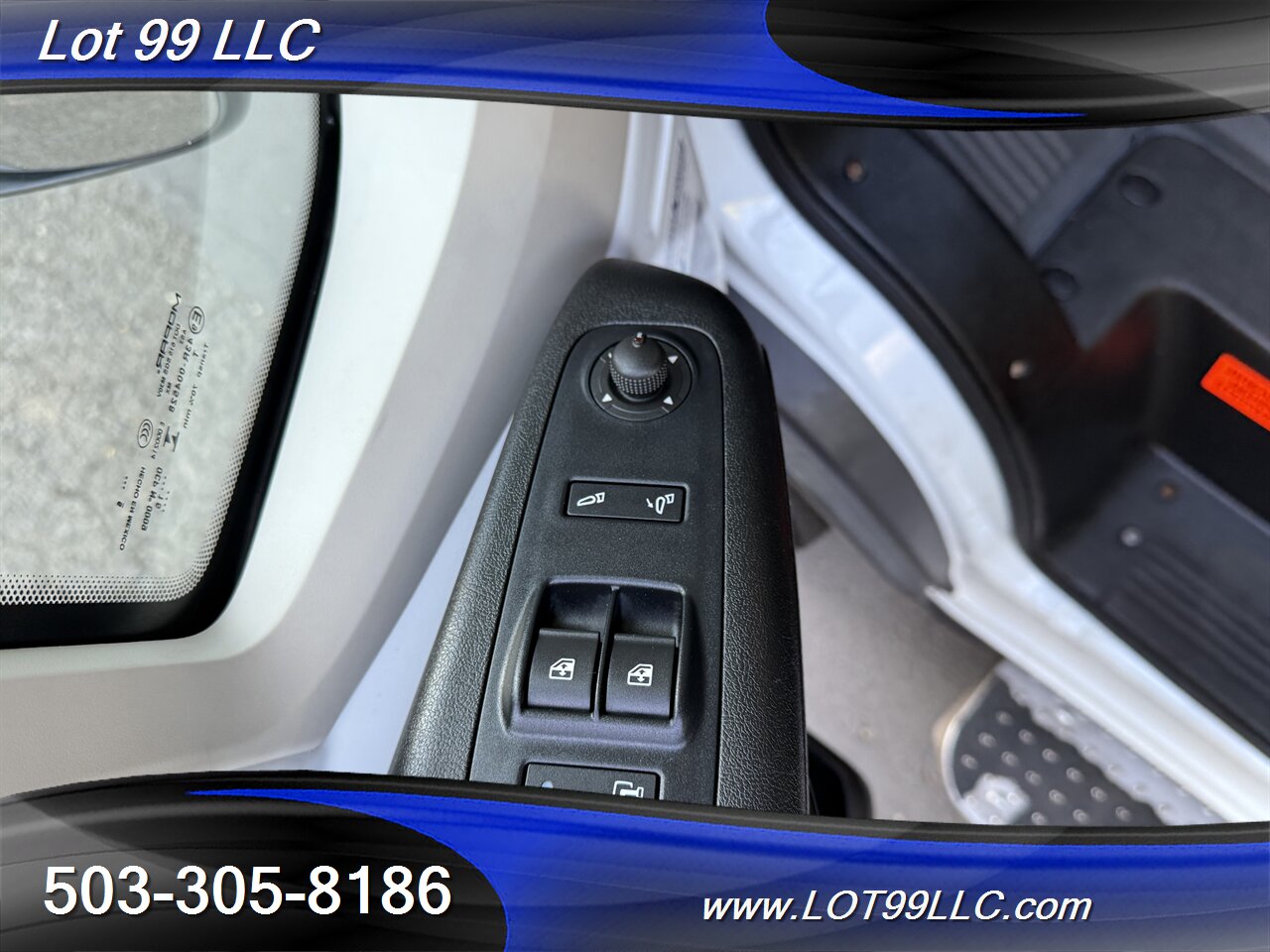2016 RAM ProMaster ** Wheelchair Van ** High Roof Fully Customizable Seating Configurable Track Floor System - Photo 14 - Milwaukie, OR 97267