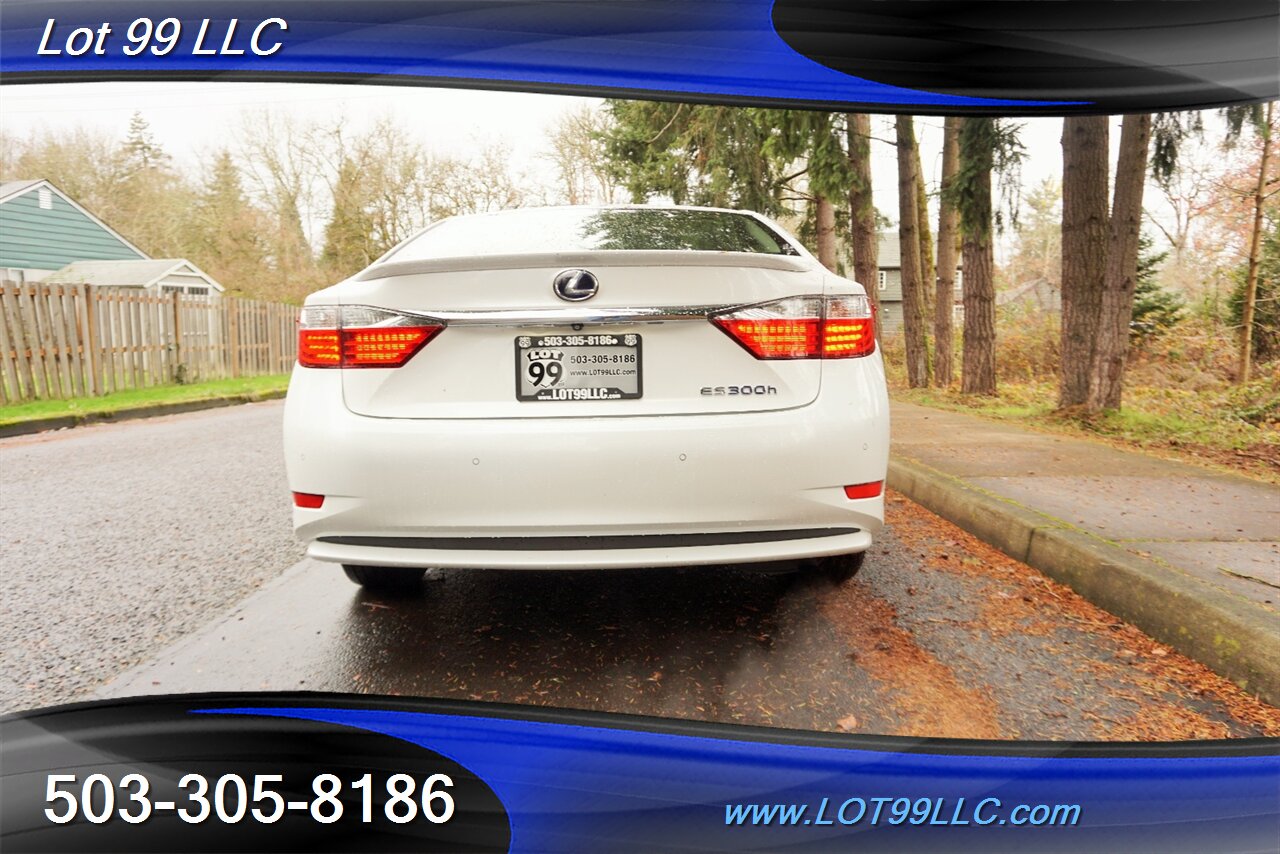 2015 Lexus ES 300h Hybrid 97k Heated & AC Leather Moon 2 OWNERS   - Photo 10 - Milwaukie, OR 97267