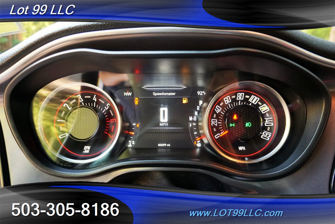 2021 Dodge Challenger R/T Coupe 40K V8 Hemi Auto Backup Cam 20 NEW TIRES - Photo 19 - Milwaukie, OR 97267