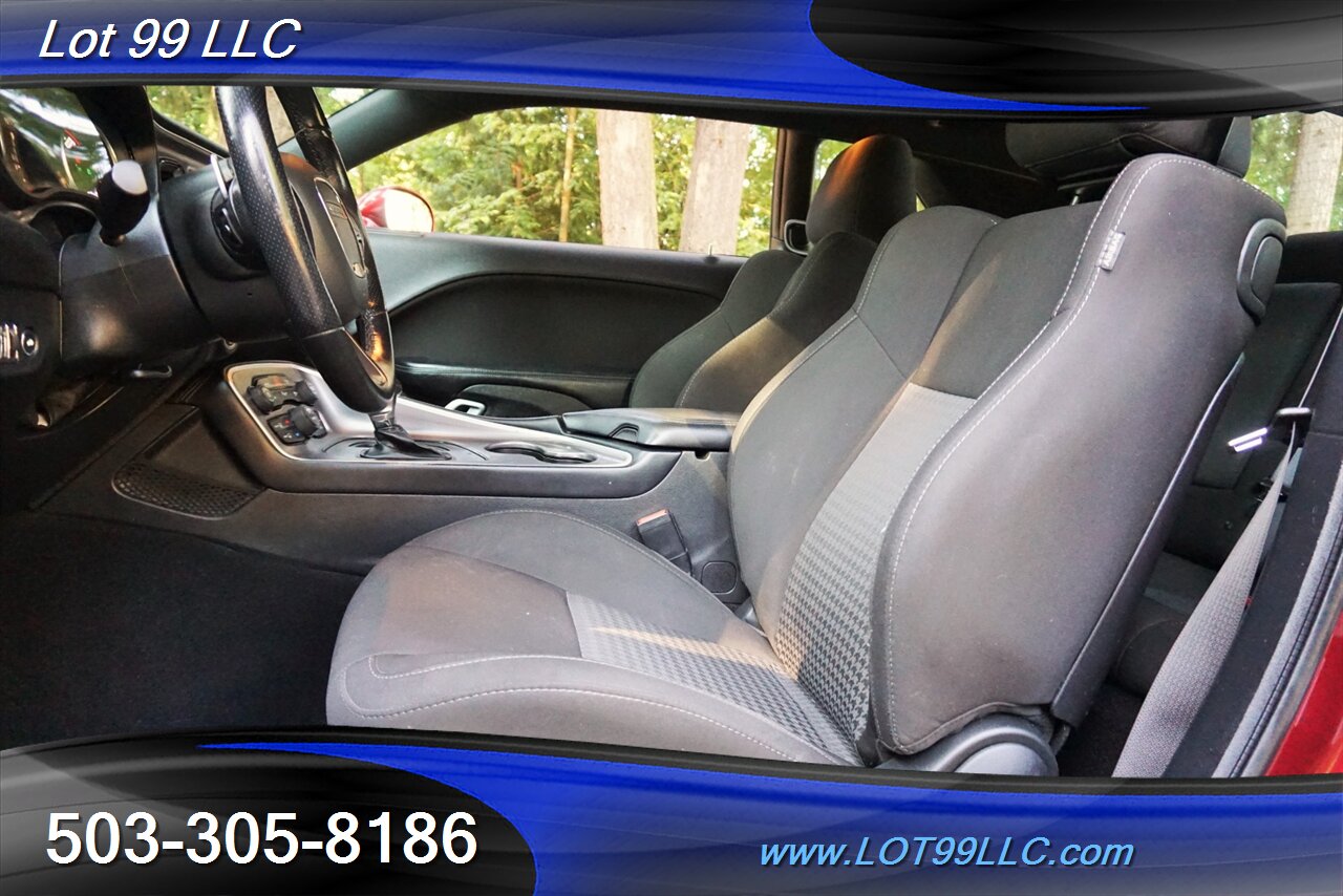 2021 Dodge Challenger R/T Coupe 40K V8 Hemi Auto Backup Cam 20 NEW TIRES - Photo 2 - Milwaukie, OR 97267