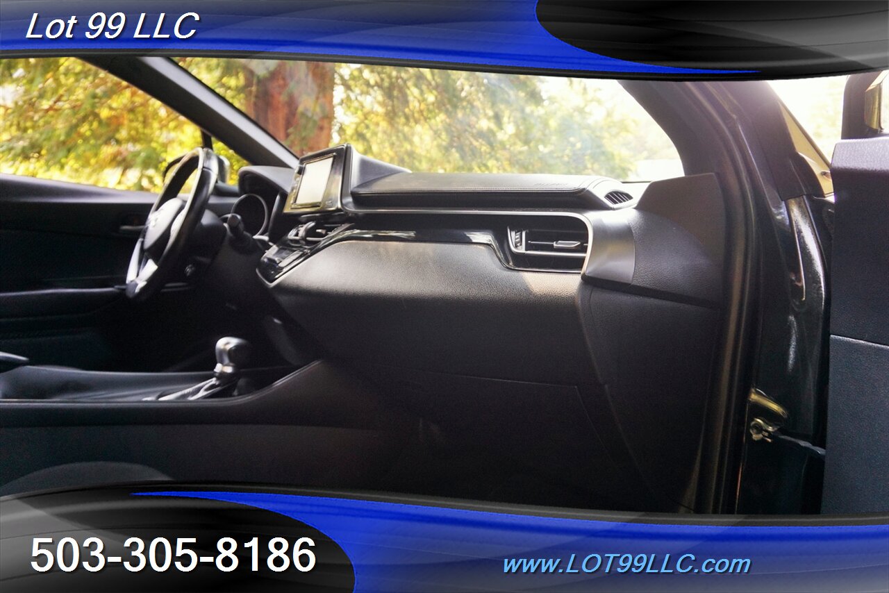 2018 Toyota C-HR XLE Premium Wagon Only 77K Black On Black 31 MPG - Photo 17 - Milwaukie, OR 97267