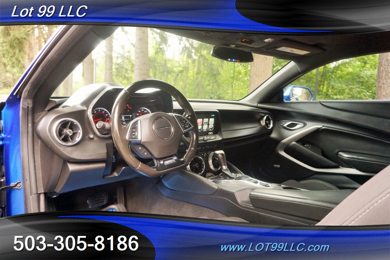 2017 Chevrolet Camaro LT Coupe 2.0L TURBO Automatic Carbon fiber Spoiler   - Photo 13 - Milwaukie, OR 97267