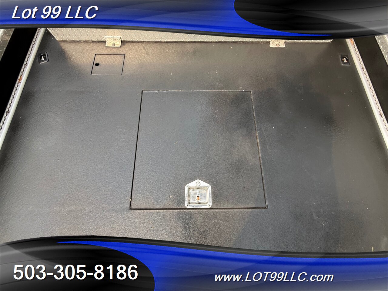 2009 GMC 4500 TOPKICK 55k 6.6 Duramax Diesel Htd Leather Nav DVD BED T - Photo 87 - Milwaukie, OR 97267