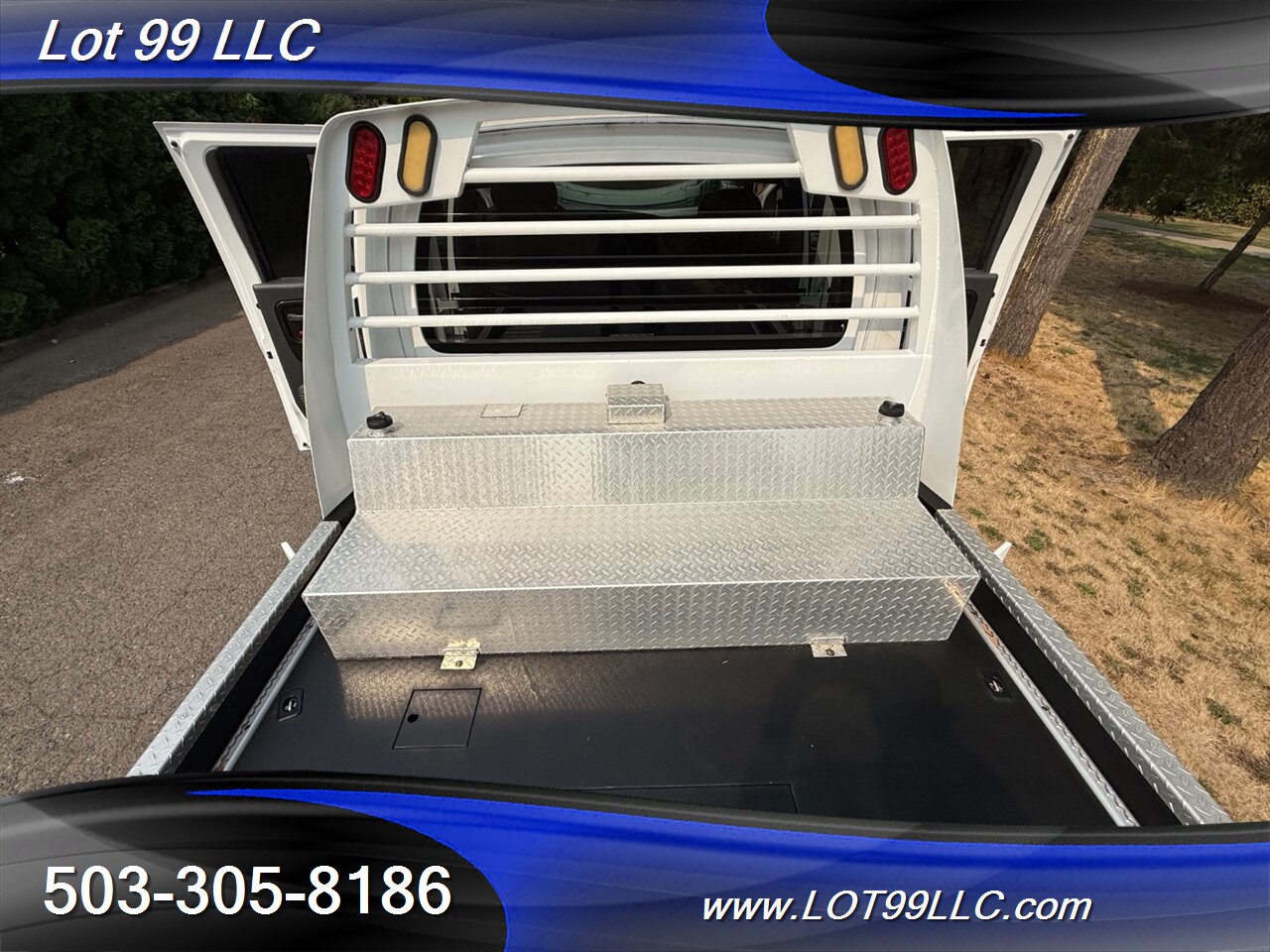 2009 GMC 4500 TOPKICK 55k 6.6 Duramax Diesel Htd Leather Nav DVD BED T - Photo 22 - Milwaukie, OR 97267
