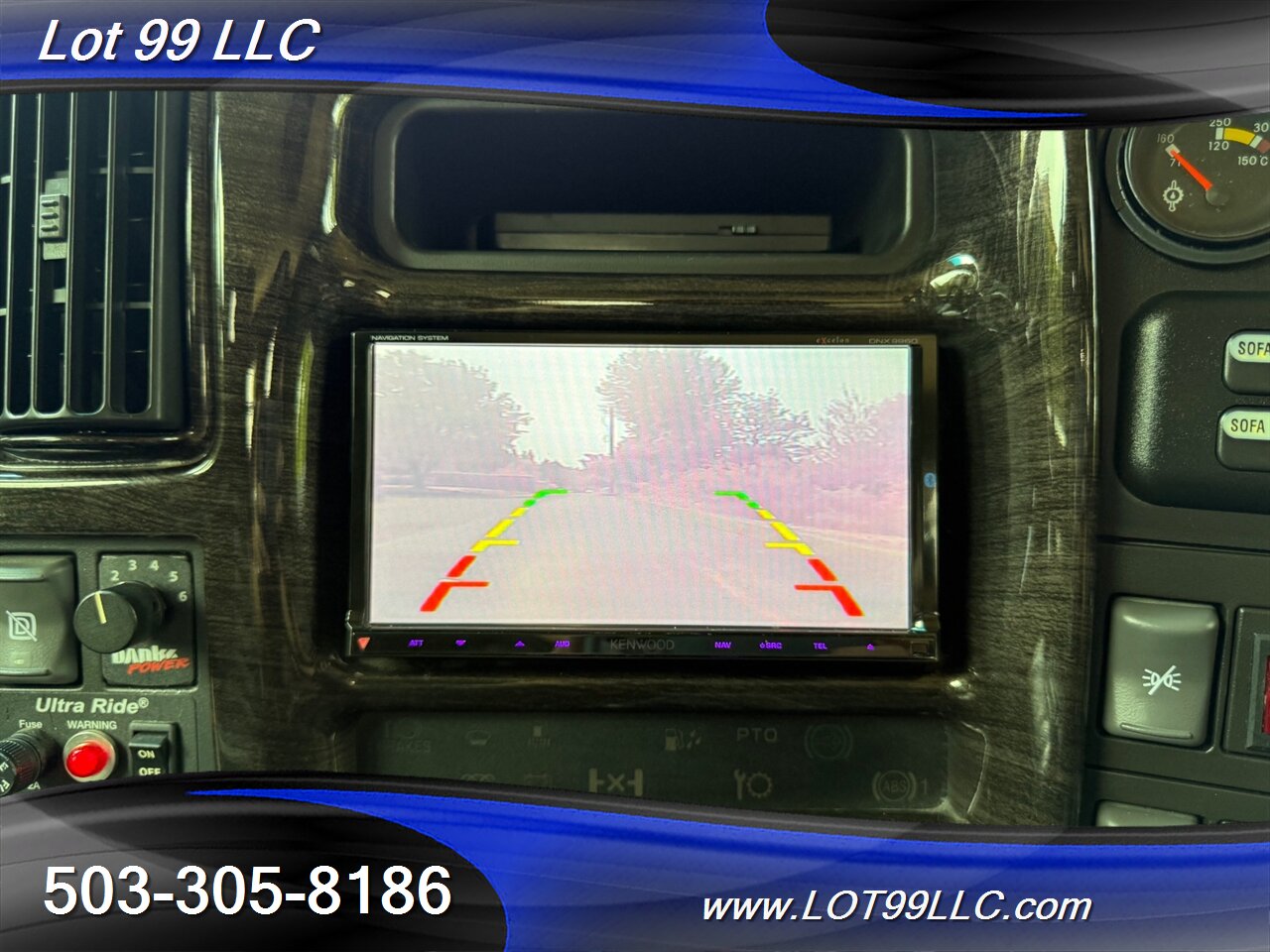 2009 GMC 4500 TOPKICK 55k 6.6 Duramax Diesel Htd Leather Nav DVD BED T - Photo 13 - Milwaukie, OR 97267