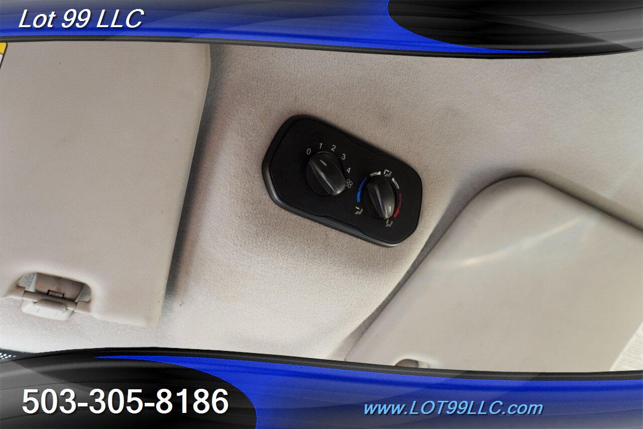 2017 Ford Transit 350 XLT V6 3.7L Auto 15 PASSENGER VAN NEW TIRES - Photo 34 - Milwaukie, OR 97267