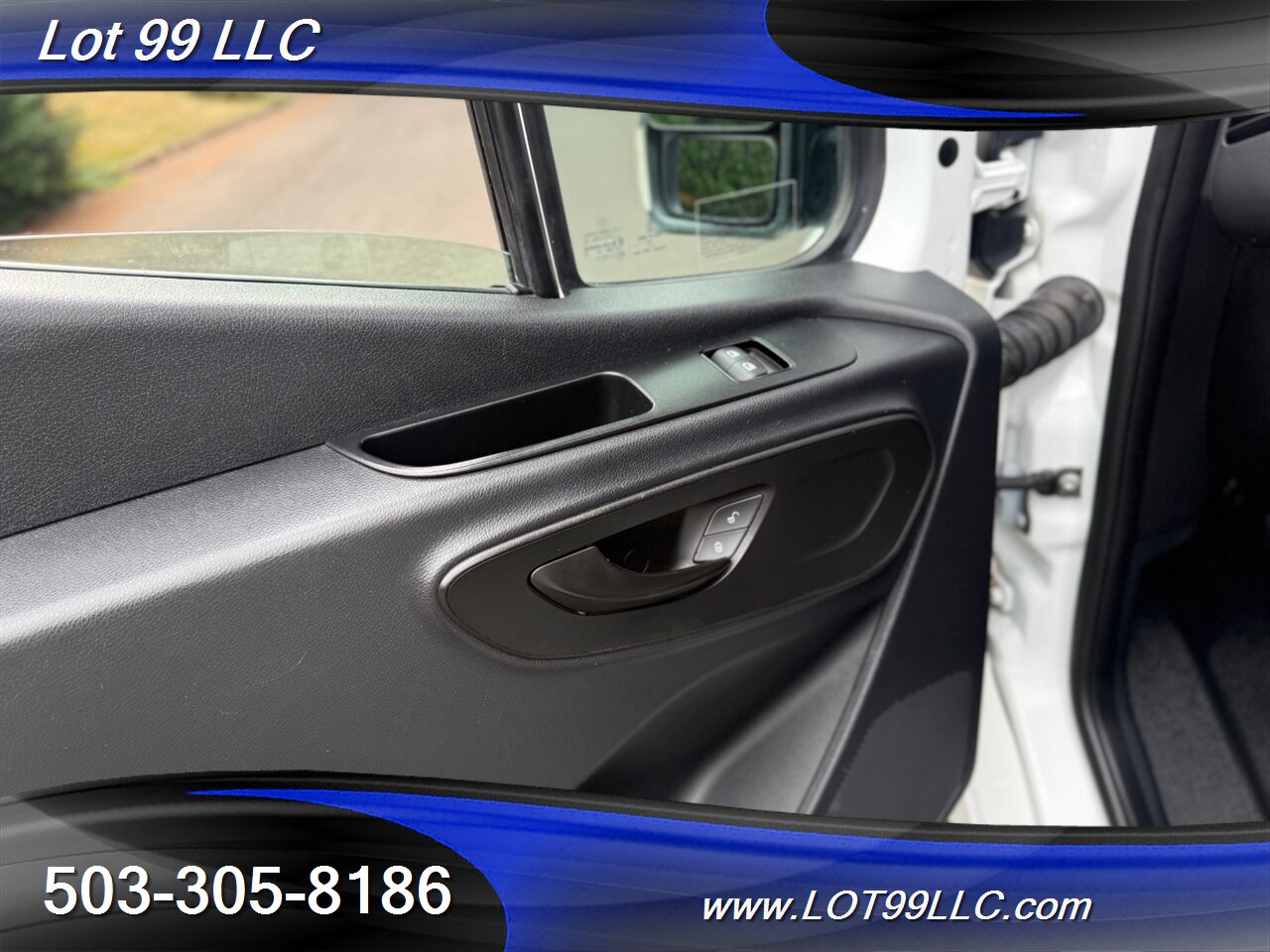 2019 Mercedes-Benz Sprinter 2500 32k Miles DIESEL **Camper Conversion** - Photo 26 - Milwaukie, OR 97267