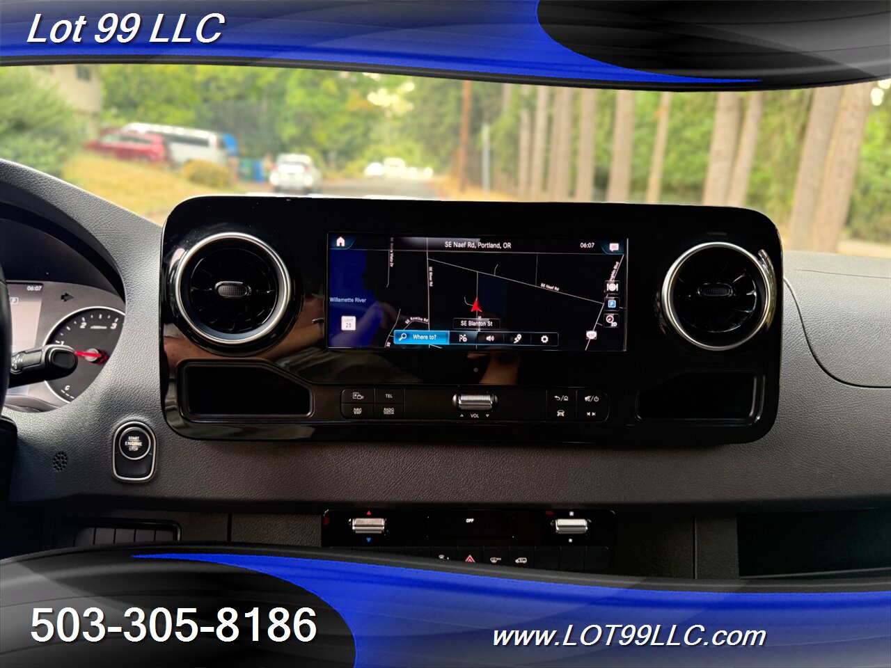 2019 Mercedes-Benz Sprinter 2500 32k Miles DIESEL **Camper Conversion** - Photo 19 - Milwaukie, OR 97267