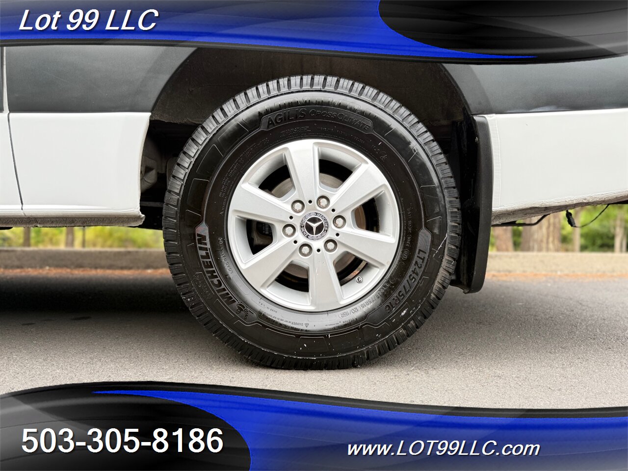 2019 Mercedes-Benz Sprinter 2500 32k Miles DIESEL **Camper Conversion** - Photo 57 - Milwaukie, OR 97267