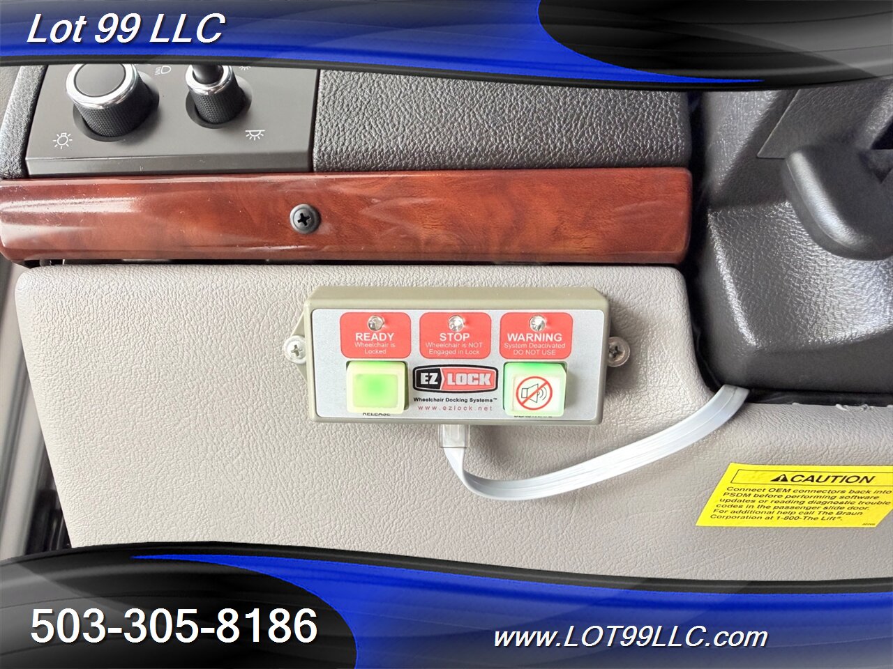 2007 Buick Terraza CXL 122k** WHEELCHAIR VAN ***  Power Side Ramp Leather Overhead DVD Entertainment - Photo 38 - Milwaukie, OR 97267