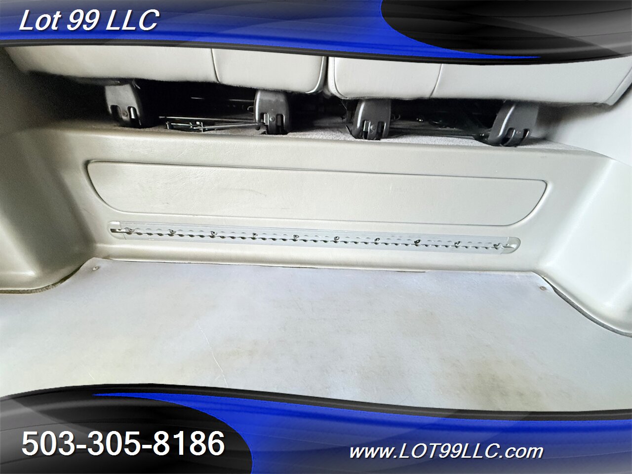 2007 Buick Terraza CXL 122k** WHEELCHAIR VAN ***  Power Side Ramp Leather Overhead DVD Entertainment - Photo 50 - Milwaukie, OR 97267