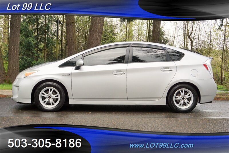 2012 Toyota Prius Four's photo