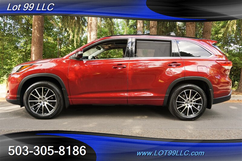 2017 Toyota Highlander SE V6 3.5L Auto Heated Leather 3 ROW 2 OWNERS  