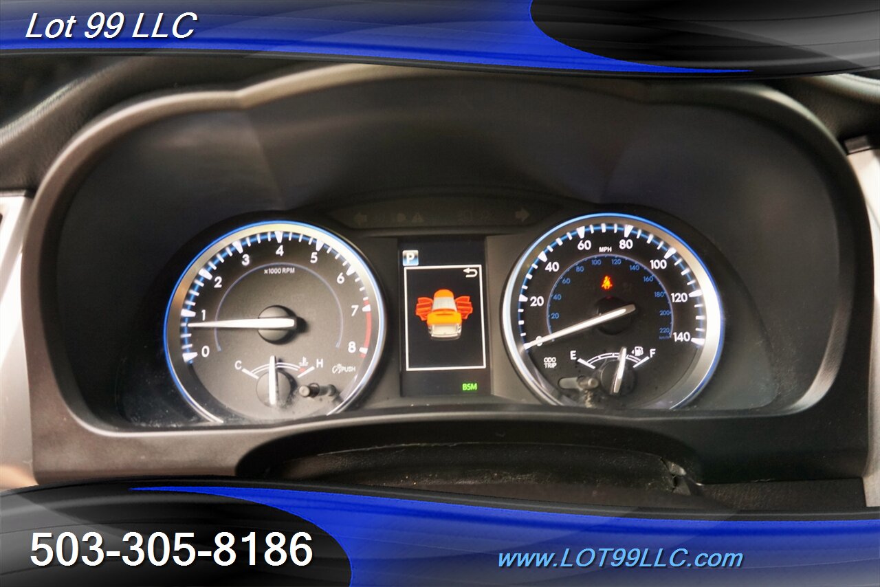 2017 Toyota Highlander SE V6 3.5L Auto Heated Leather 3 ROW 2 OWNERS - Photo 22 - Milwaukie, OR 97267