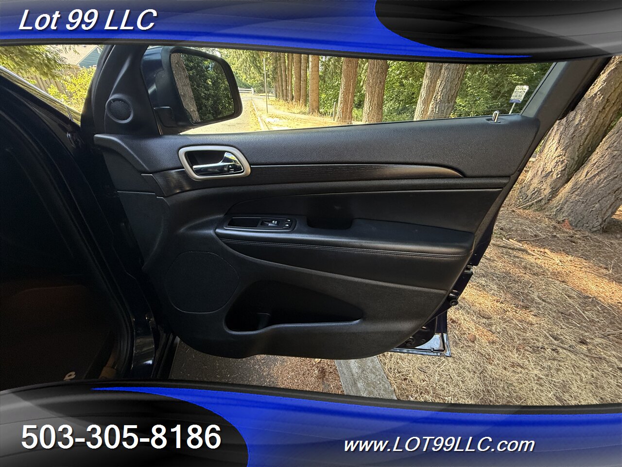 2014 Jeep Grand Cherokee Laredo 4x4 24MPG - Photo 31 - Milwaukie, OR 97267