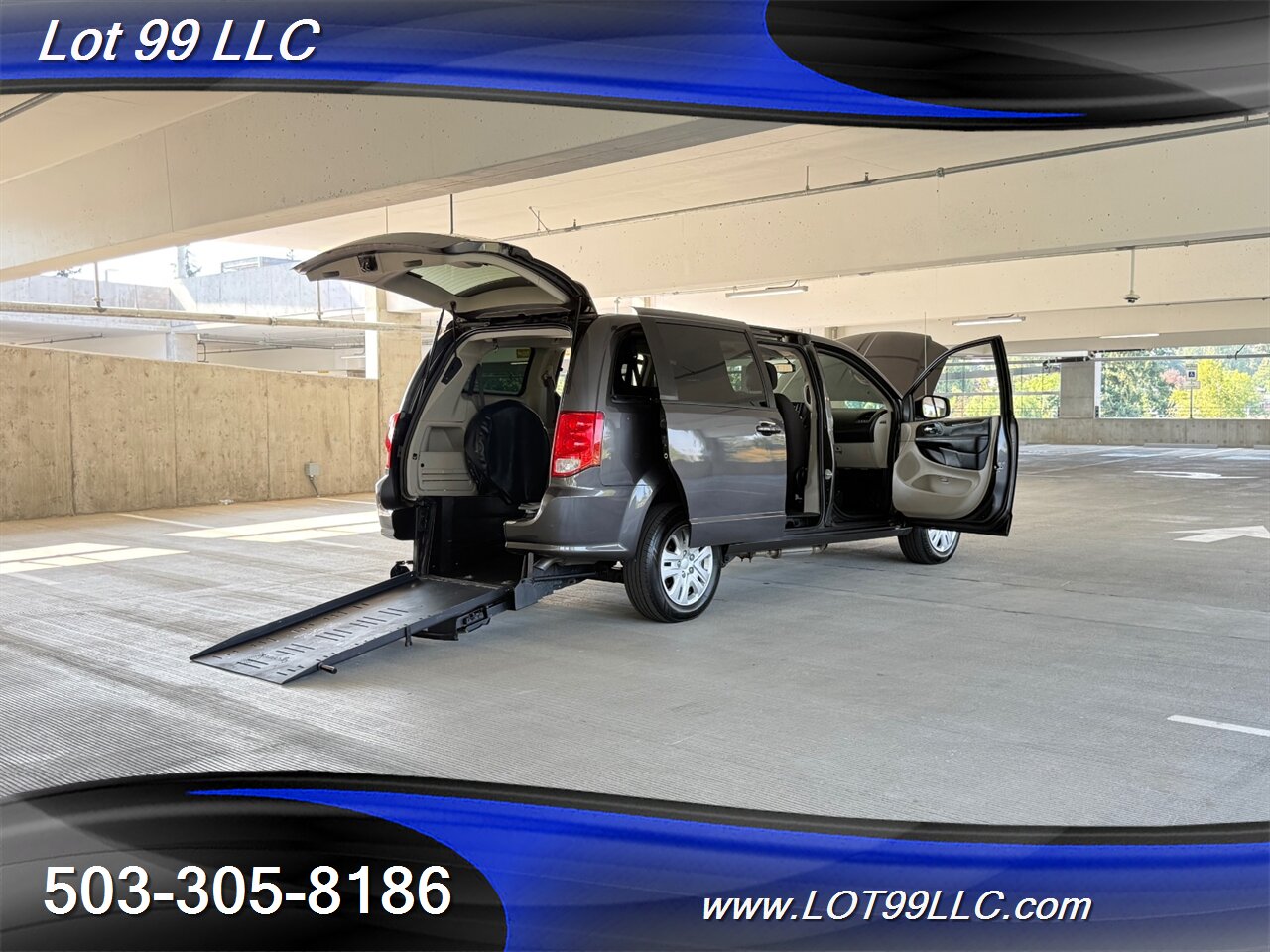 2018 Dodge Grand Caravan 75k WHEELCHAIR VAN Rear Entry Ramp BraunAbility Dual Power Sliding Doors Power Hatch BackUp Camera - Photo 28 - Milwaukie, OR 97267