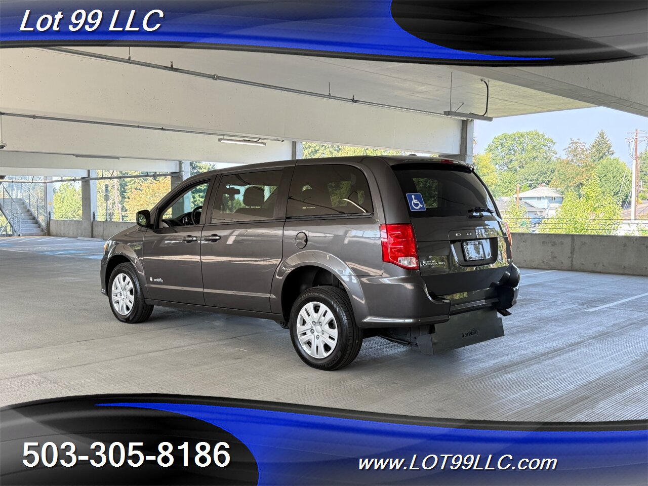 2018 Dodge Grand Caravan 75k WHEELCHAIR VAN Rear Entry Ramp BraunAbility Dual Power Sliding Doors Power Hatch BackUp Camera - Photo 14 - Milwaukie, OR 97267