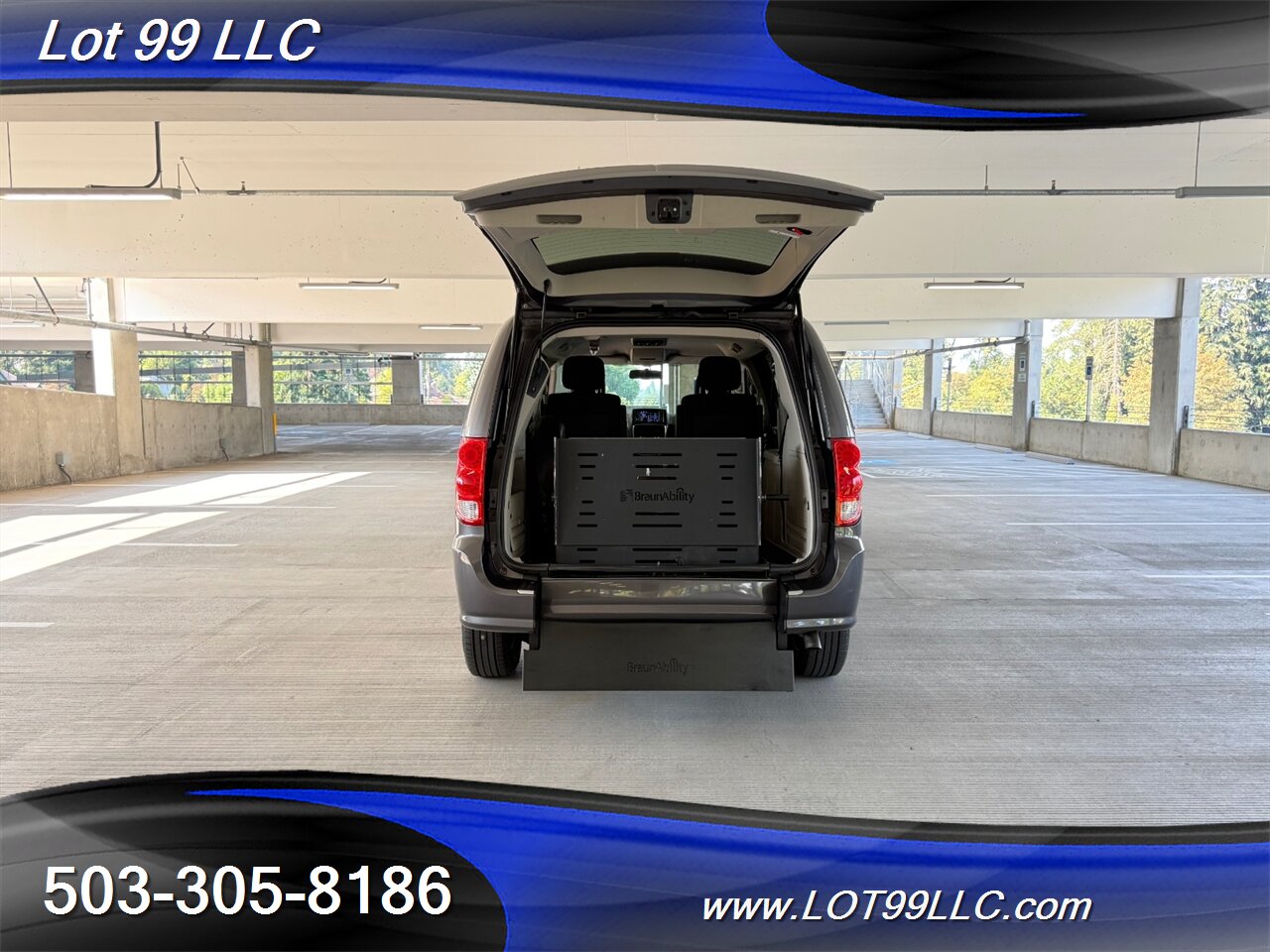 2018 Dodge Grand Caravan 75k WHEELCHAIR VAN Rear Entry Ramp BraunAbility Dual Power Sliding Doors Power Hatch BackUp Camera - Photo 41 - Milwaukie, OR 97267