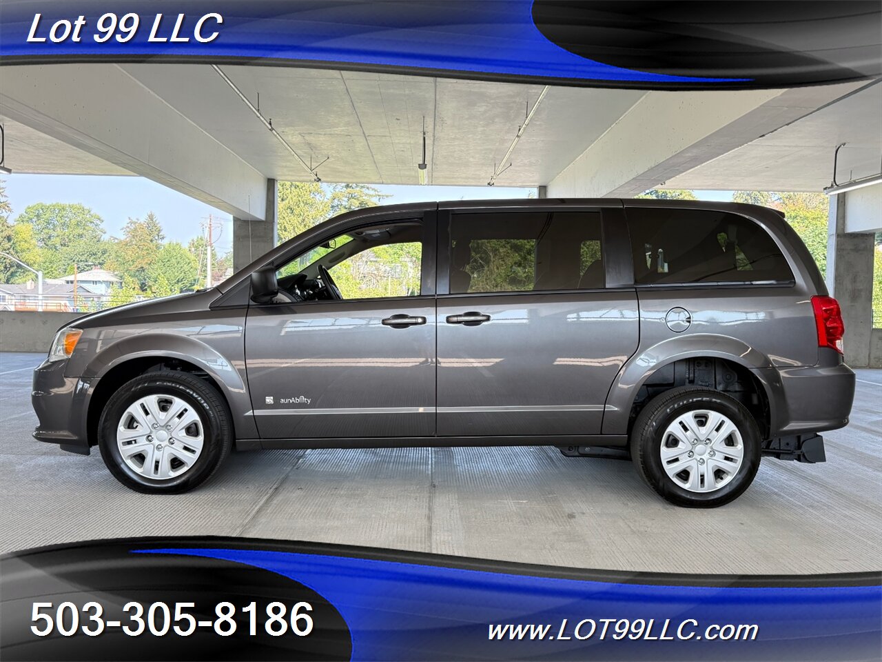 2018 Dodge Grand Caravan 75k WHEELCHAIR VAN Rear Entry Ramp BraunAbility Dual Power Sliding Doors Power Hatch BackUp Camera - Photo 7 - Milwaukie, OR 97267