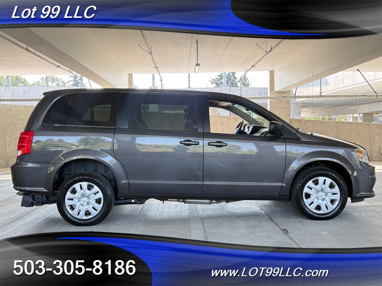2018 Dodge Grand Caravan 75k WHEELCHAIR VAN Rear Entry Ramp BraunAbility Dual Power Sliding Doors Power Hatch BackUp Camera - Photo 11 - Milwaukie, OR 97267